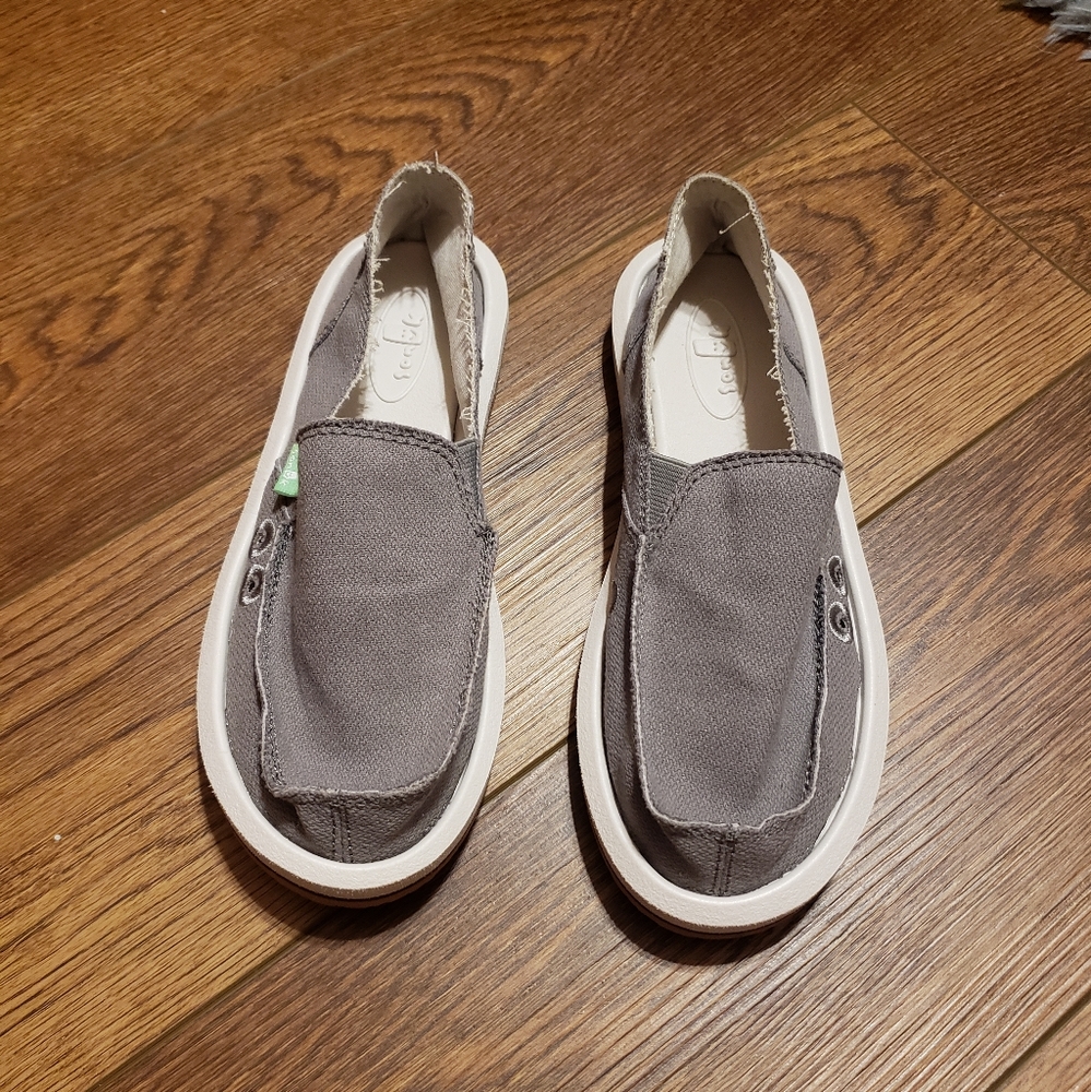 Women's Sanuks